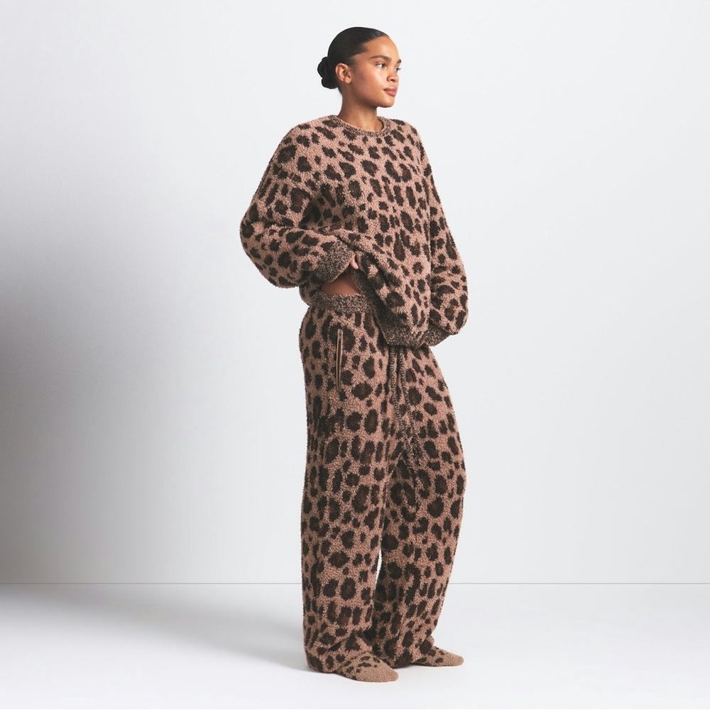 SKIMS Kids Matching Set in Sienna Leopard Print